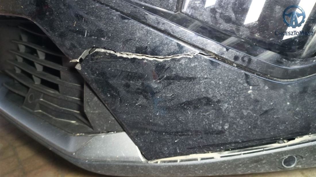 Pomoc przy szkodzie komunikacyjnej Olsztyn — uszkodzone auto po kolizji